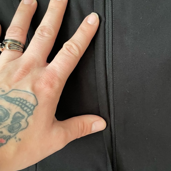 Modcloth Scallop Zip Back Top - Picture 5 of 6